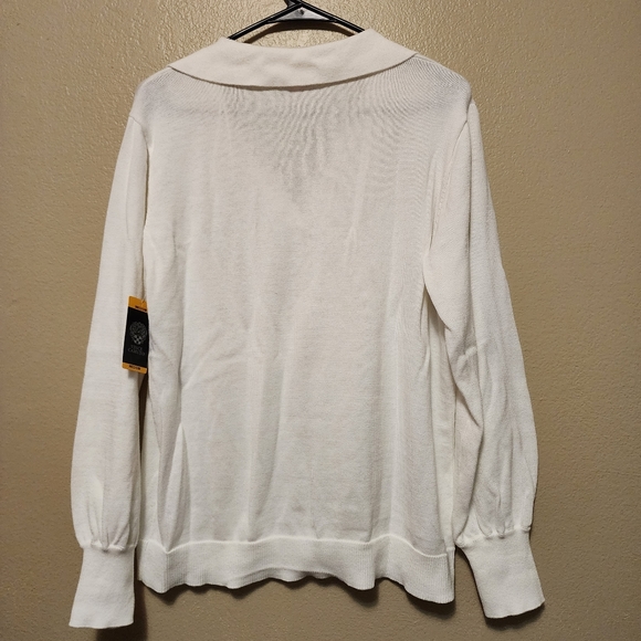 White Collared V-neck Long Sleeeve - Picture 3 of 7